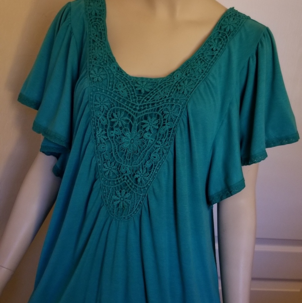 🌟5/$25 Torrid Teal Top